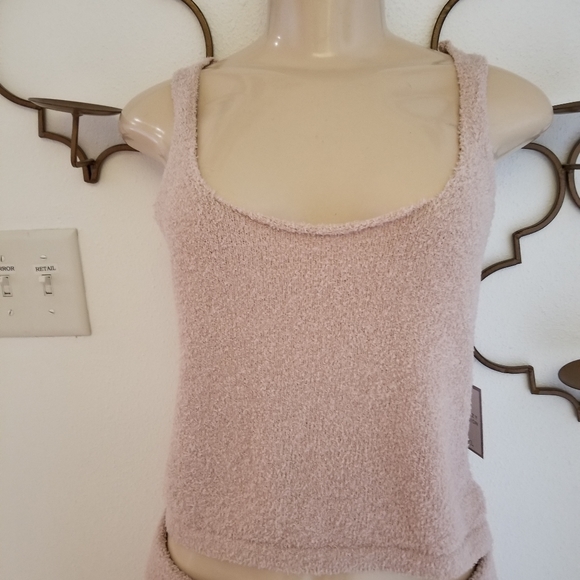 Cozy Set - Picture 3 of 8